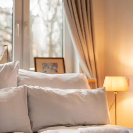 Functional 3city In With Parking By Renters *